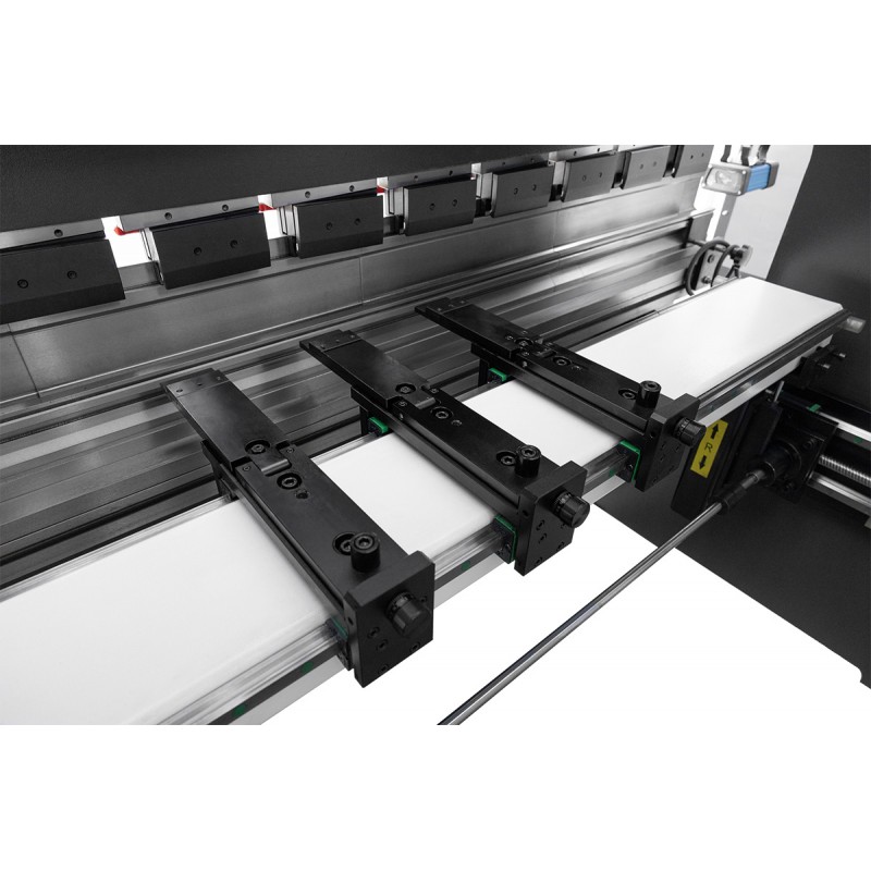 Хидравлична преса за огъване CORMAK CNC SERVO EURO PB 300x6000