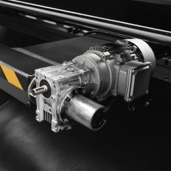 Хидравлични ножици-гилотини NC SHARK 8x4000