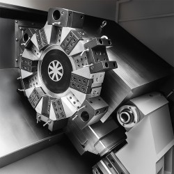 Струг с ЦПУ CK7170X1500, хидравличен патрон, 12 инструмента, Siemens Sinumerik 808D