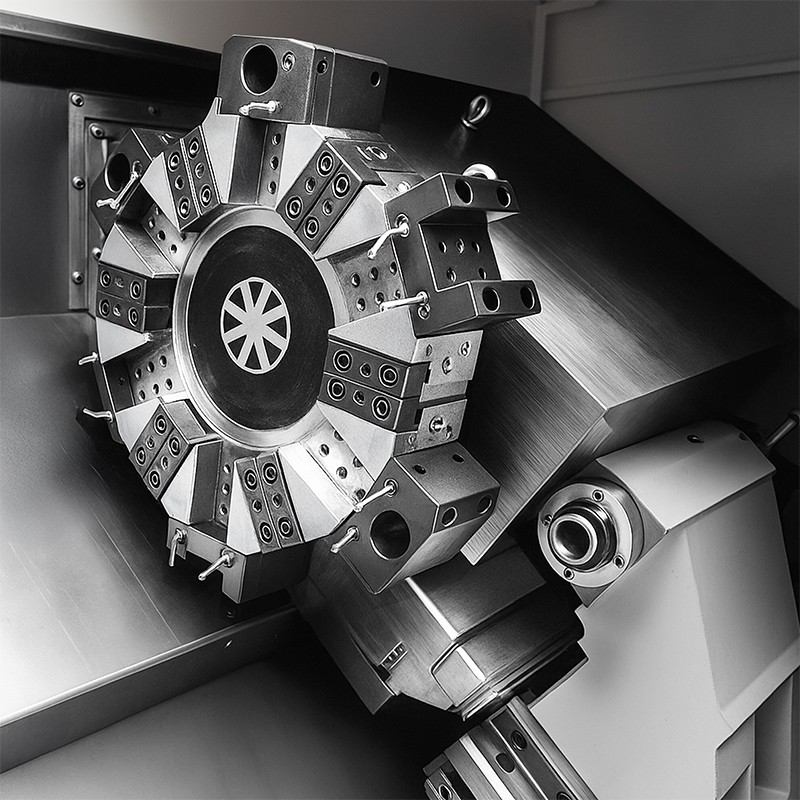Струг с ЦПУ CK7170X1500, хидравличен патрон, 12 инструмента, Siemens Sinumerik 808D
