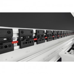 Хидравлична абкант-преса CORMAK CNC SERVO ELITE 40×1600 DA-53TX