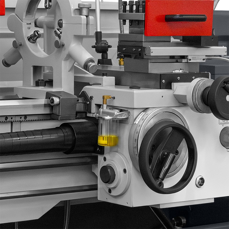 Универсален конвенционален струг CORMAK 460x1000 VARIO